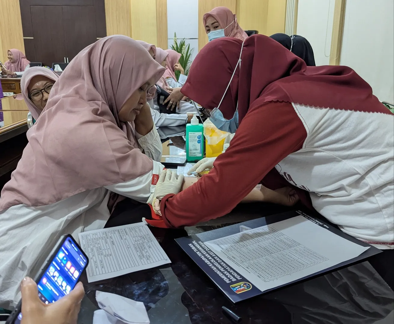 Sinergi BPKPAD Tuban, Dinkes P2KB, dan OmahJiwa Gelar Skrining Kesehatan Komprehensif